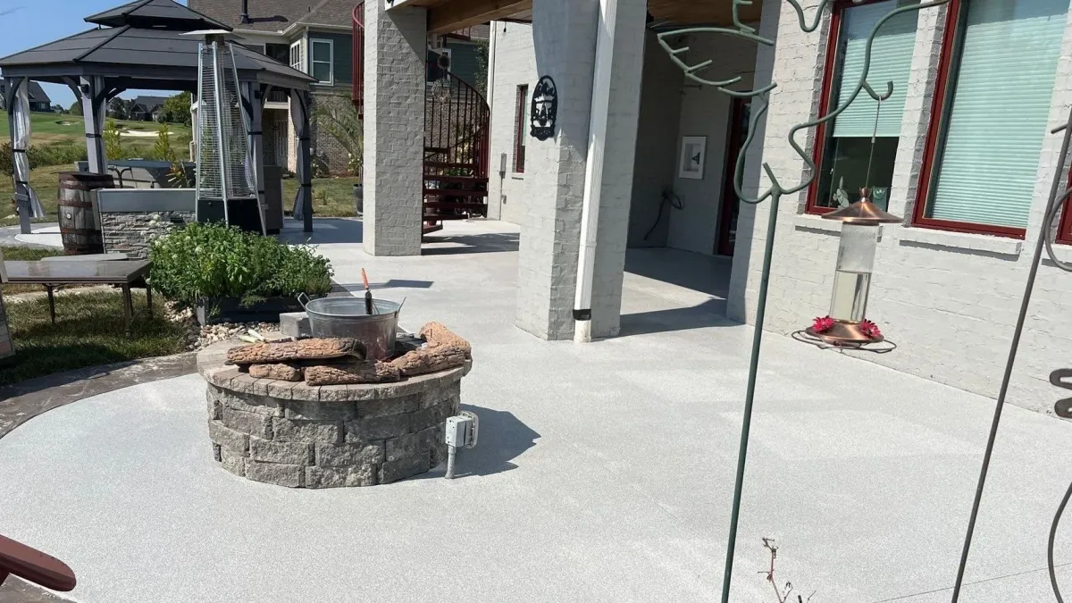 Patio and lanai polyaspartic coating